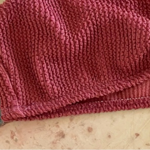 Skatie Ribbed Top - Picture 3 of 3